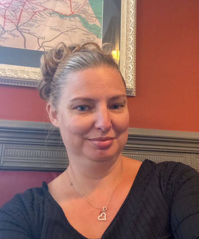 Di L - Live-in Carer in North Lincolnshire