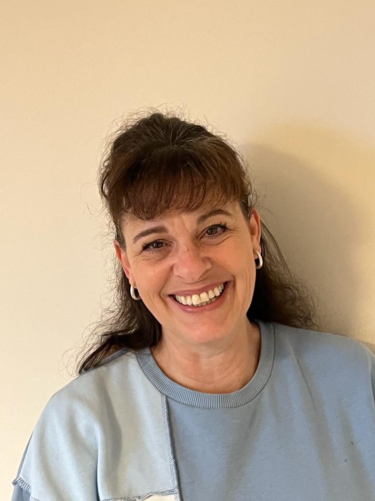 Leander B - Live-in Carer in Northampton