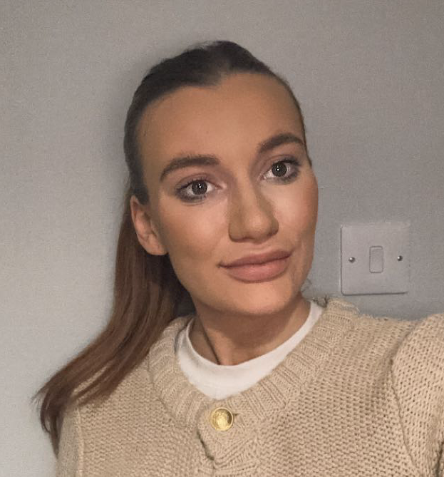 Chloe  C - Live-in Carer in Aberdeen