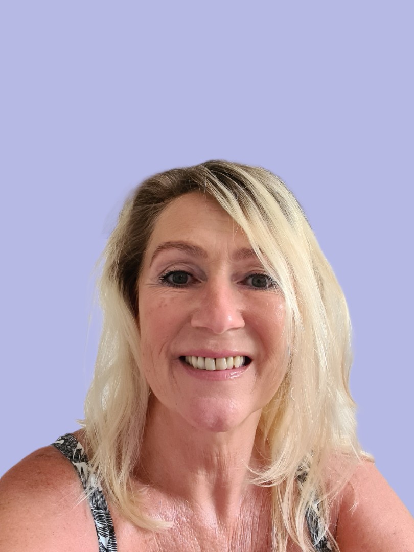 Tracey  J - Live-in Carer in North East Derbyshire