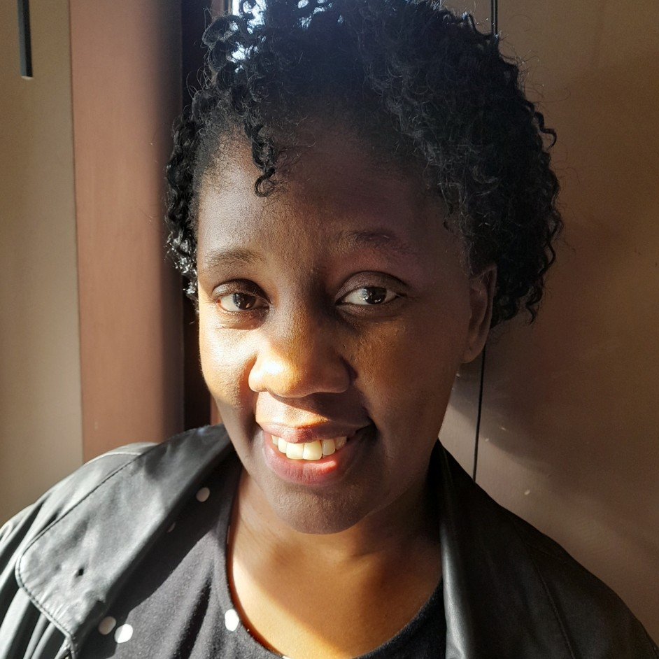 Sanelisiwe S
