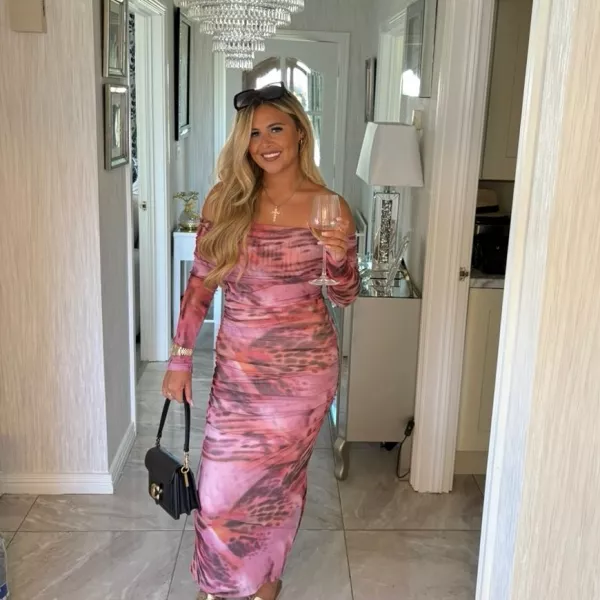 Mia R's' profile photo