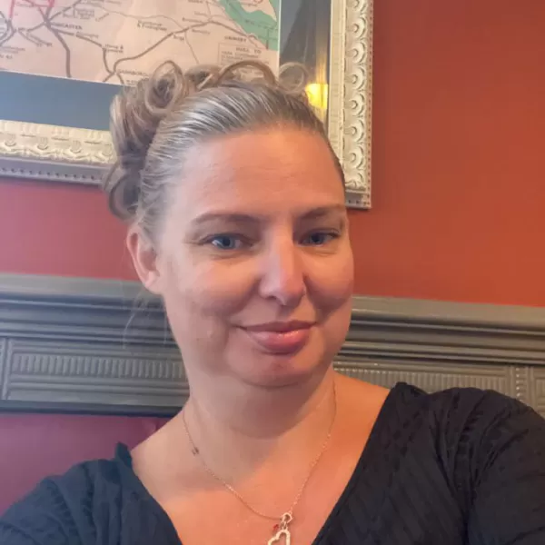 Di L's' profile photo