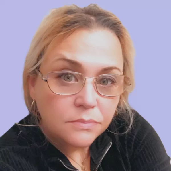 Simona m