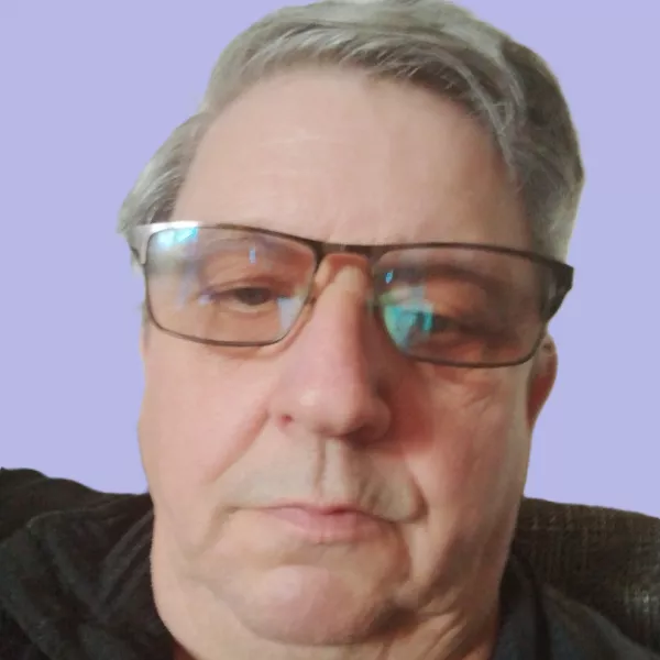 Clive E's' profile photo
