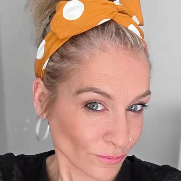 Charmaine J's' profile photo