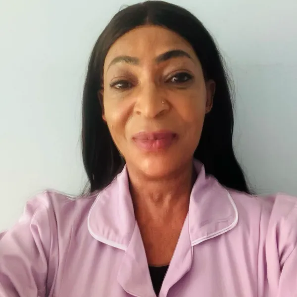 Elizabeth V's' profile photo